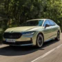 Skoda Superb с новой plug‑in гибридной установкой: лифтбек получил более мощную «начинку»